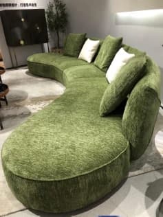 Curved three-seater · Product photo 2